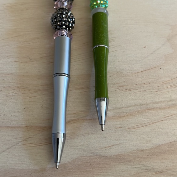 Two handmade bead writing pens 2 / $15 🖊 - Picture 6 of 6